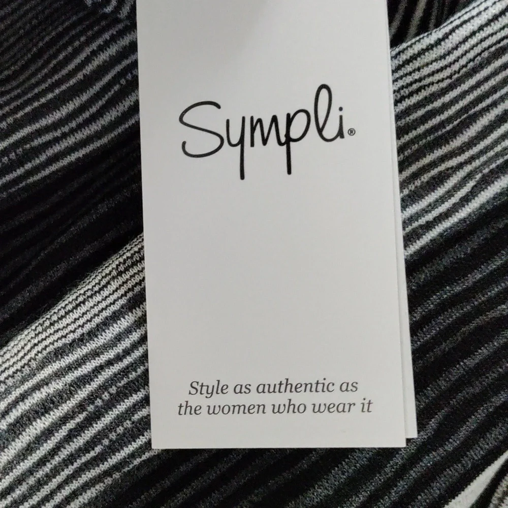 H146 Sympli black and white wavy striped Sugarcoat 10 NWT